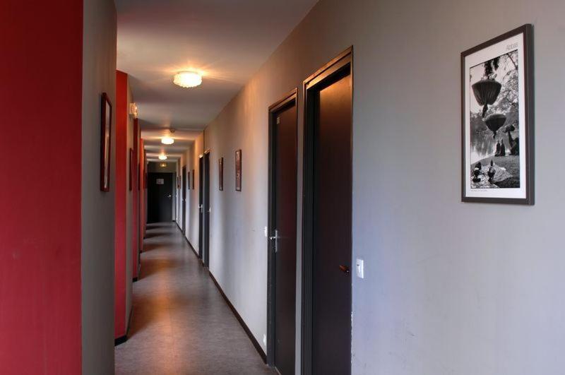 Hotel Le Lagon Rochefort-du-Gard Buitenkant foto