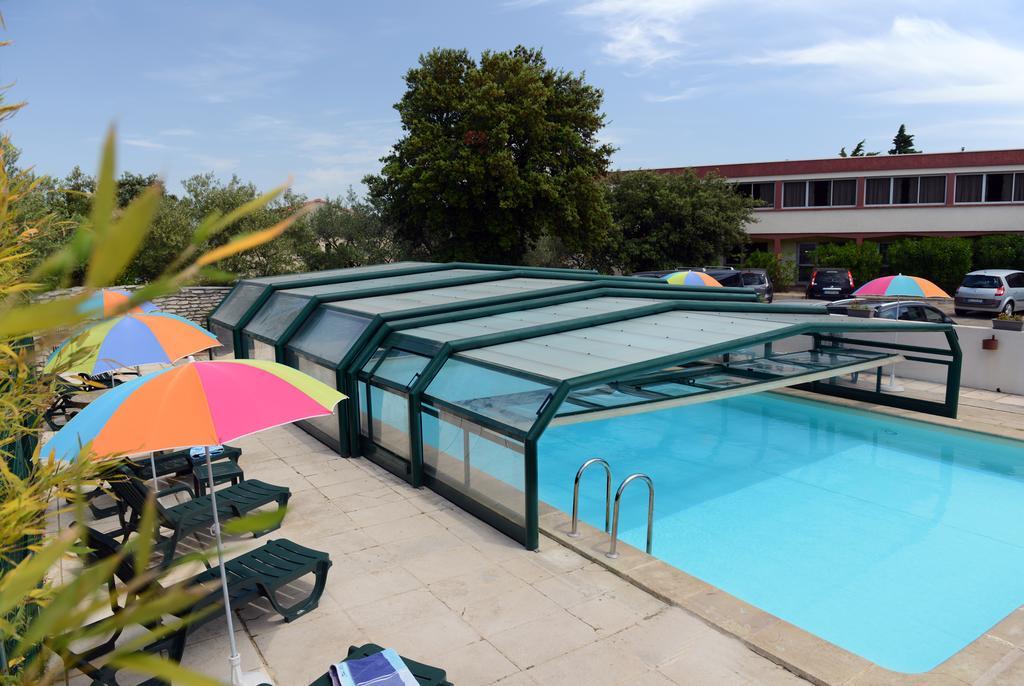 Hotel Le Lagon Rochefort-du-Gard Buitenkant foto